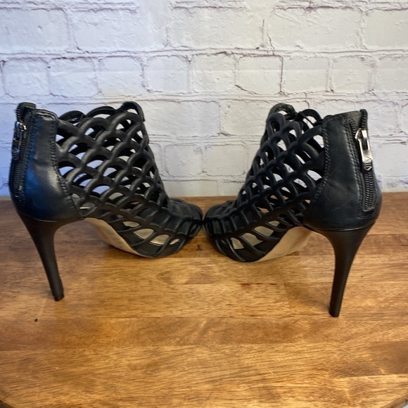 Vince Camuto Leather Fontanela Sexy Sleek Bootie Black Size 6.5 - Picture 10 of 16